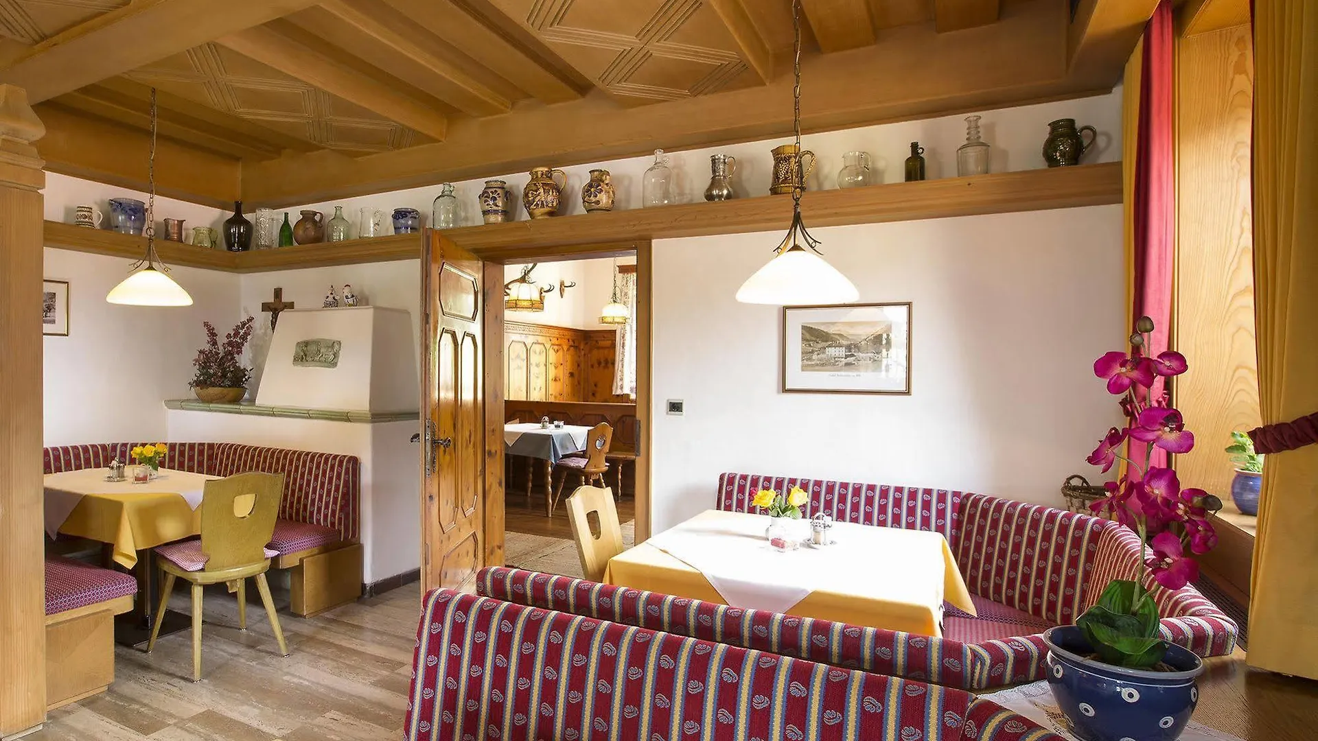 Hotel Gasthof Stefansbrucke Innsbruck 3*, Mutters